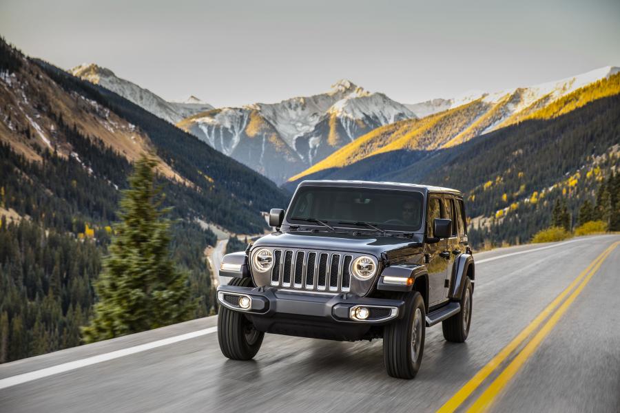  Jeep Wrangler Unlimited Sahara (JL) 2018 года  (NA) (фото 12 из 52)
